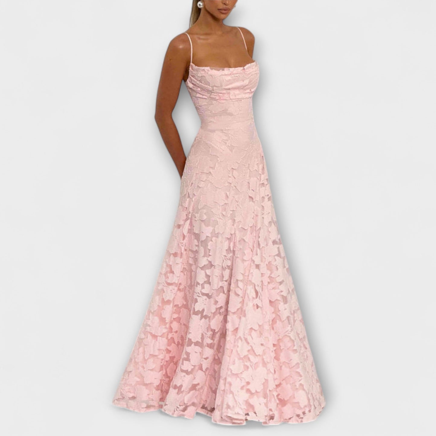 Kairi - Stylish Maxi Dress Made of Floral Lace with Spaghetti Straps