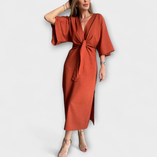 Holly - Casual Dress with V-Neck and Tie Belt