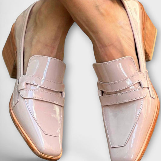 Elaine - Shiny Slippers