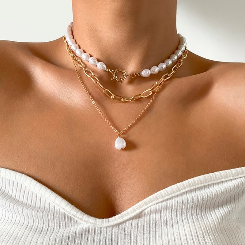 Vintage Pearl Necklace in Layered Design