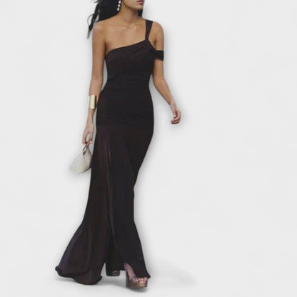 Margot - Off-Shoulder Figure-Hugging Maxi Dress