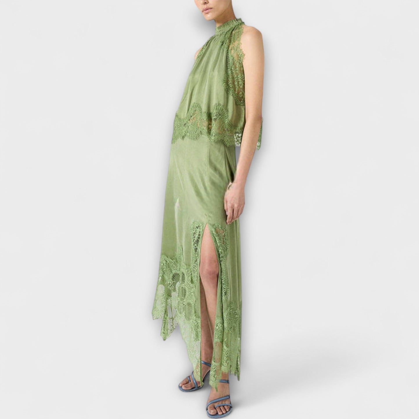 Kaia - Satin blouse with lace trim and pleated neckline in a set