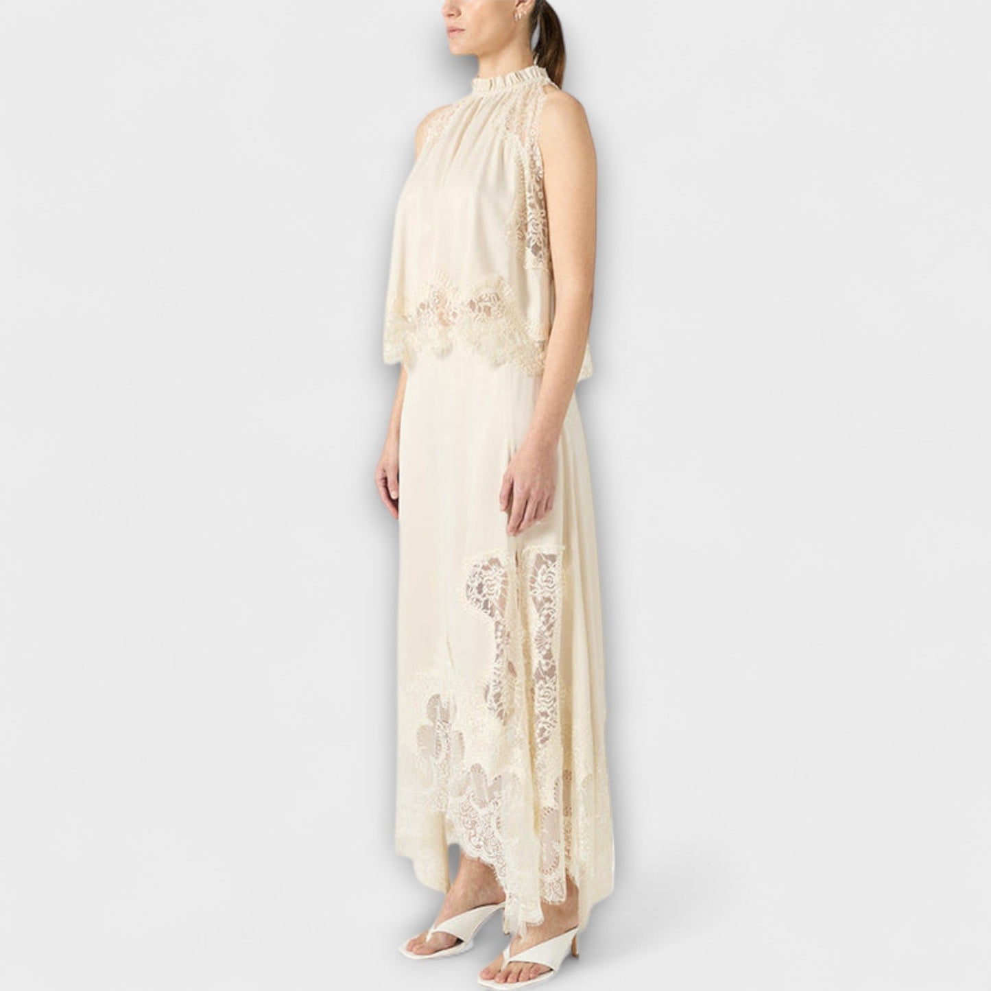 Kaia - Satin blouse with lace trim and pleated neckline in a set