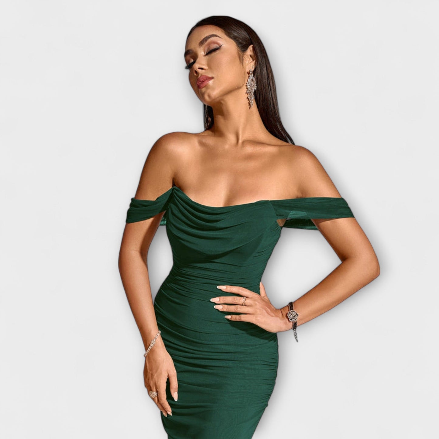Ione - Off-Shoulder Ruched Bodycon Dress